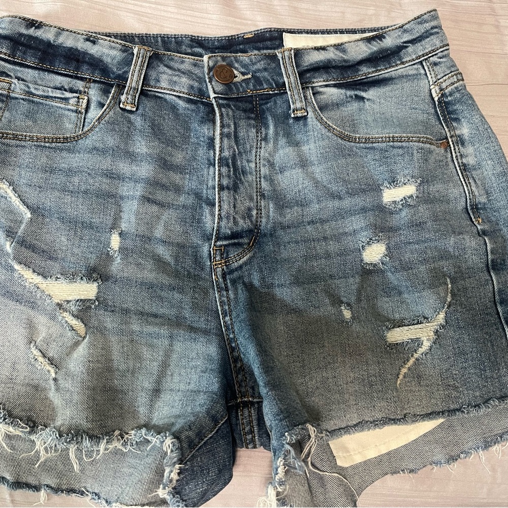 Treasure and Bond denim shorts - size 27